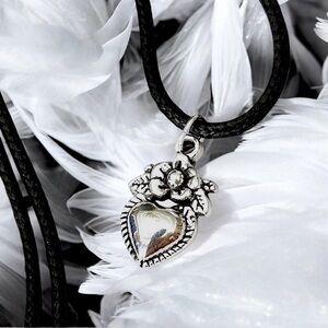 5 For $25💫Alternative Silver Heart Rose Pendant Necklace